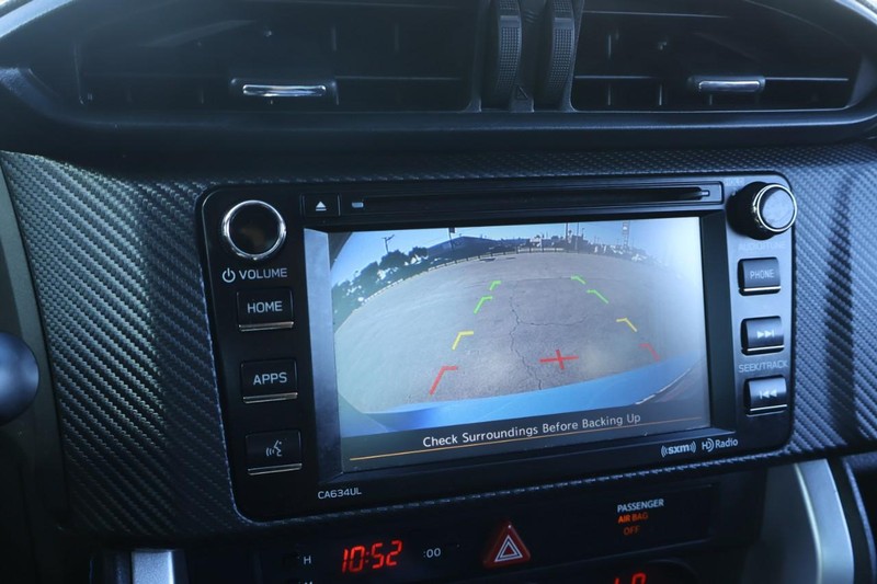 Subaru BRZ Vehicle Full-screen Gallery Image 29