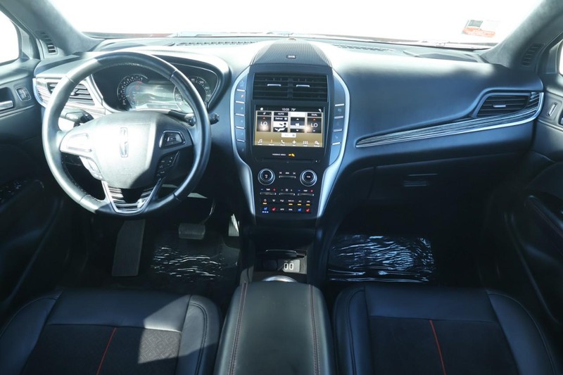 Lincoln MKC Vehicle Full-screen Gallery Image 29