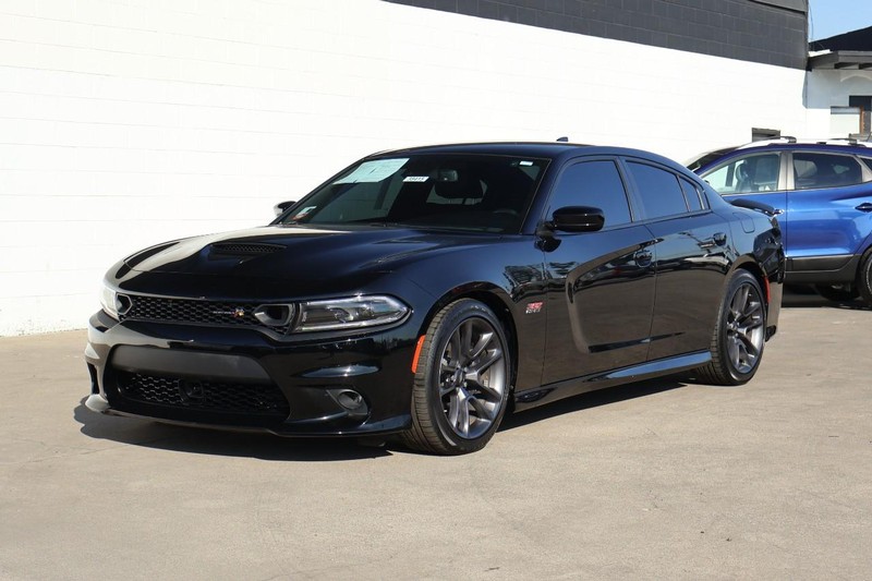 Dodge Charger Vehicle Full-screen Gallery Image 12