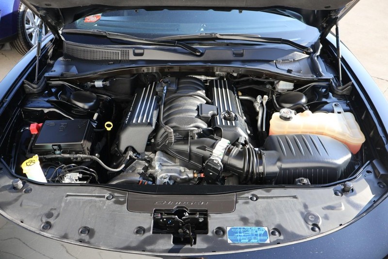 Dodge Charger Vehicle Full-screen Gallery Image 13