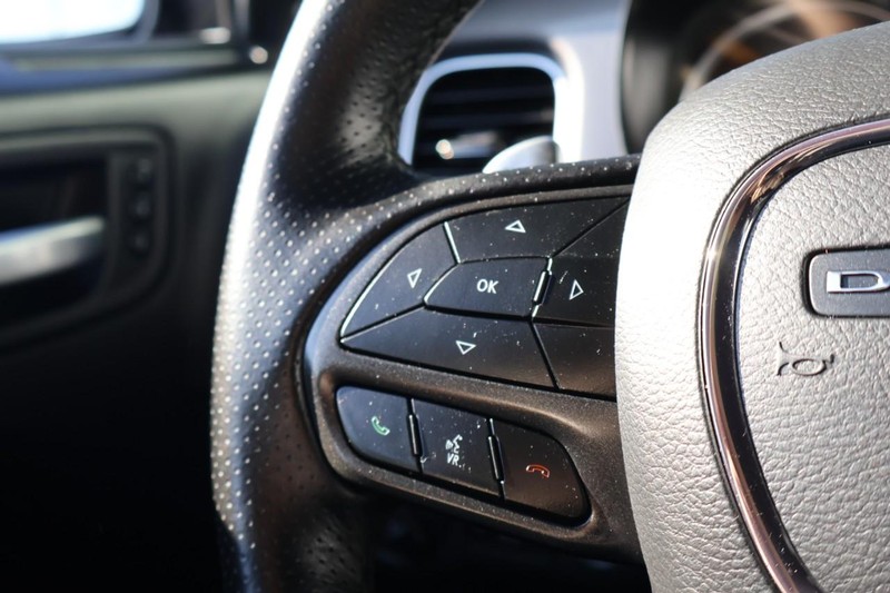 Dodge Charger Vehicle Full-screen Gallery Image 28