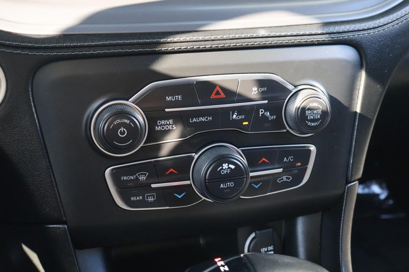 Dodge Charger Vehicle Full-screen Gallery Image 34