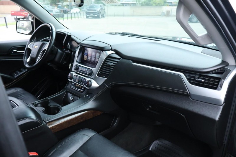 Chevrolet Tahoe Vehicle Full-screen Gallery Image 25