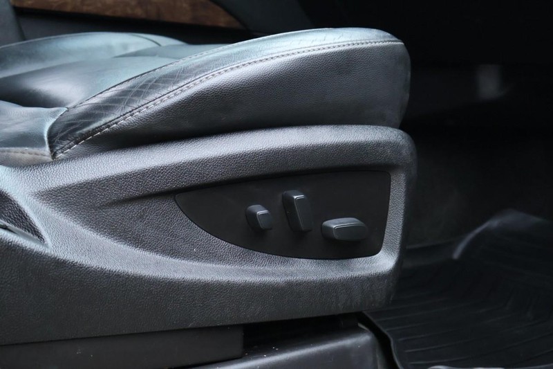 Chevrolet Tahoe Vehicle Full-screen Gallery Image 27