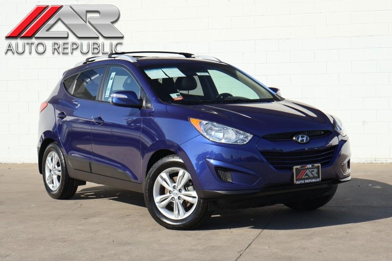 Hyundai Tucson Vehicle Full-screen Gallery Image 01
