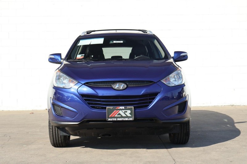 Hyundai Tucson Vehicle Full-screen Gallery Image 02
