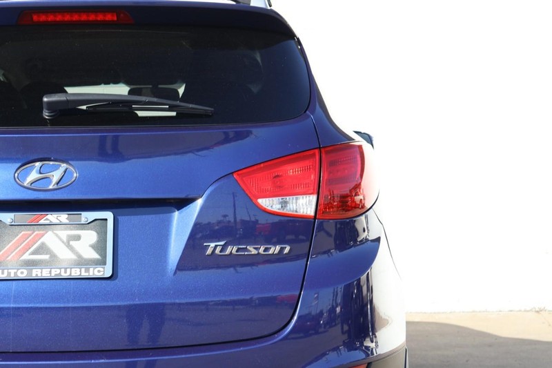 Hyundai Tucson Vehicle Full-screen Gallery Image 07