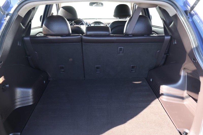 Hyundai Tucson Vehicle Full-screen Gallery Image 08