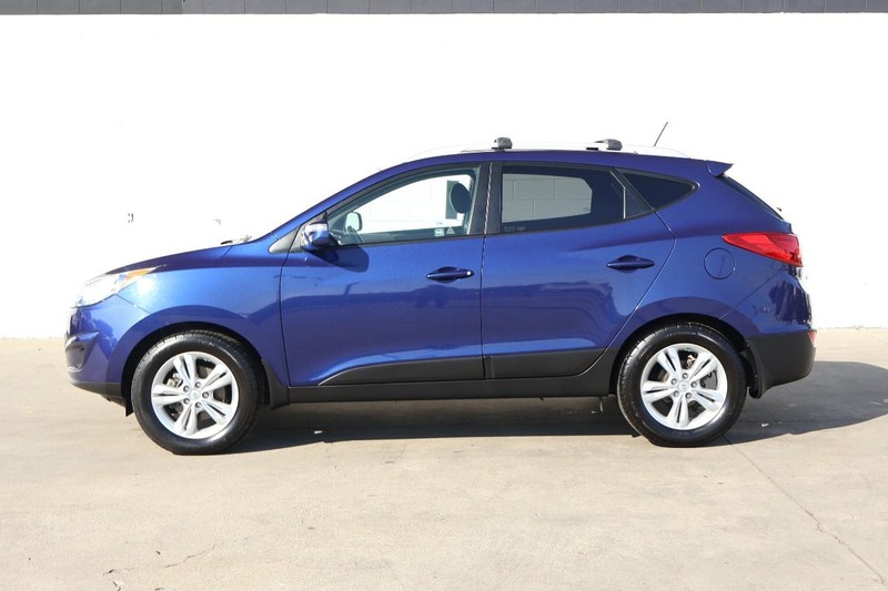 Hyundai Tucson Vehicle Full-screen Gallery Image 10