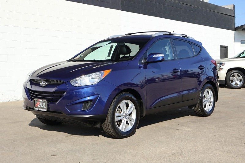 Hyundai Tucson Vehicle Full-screen Gallery Image 11