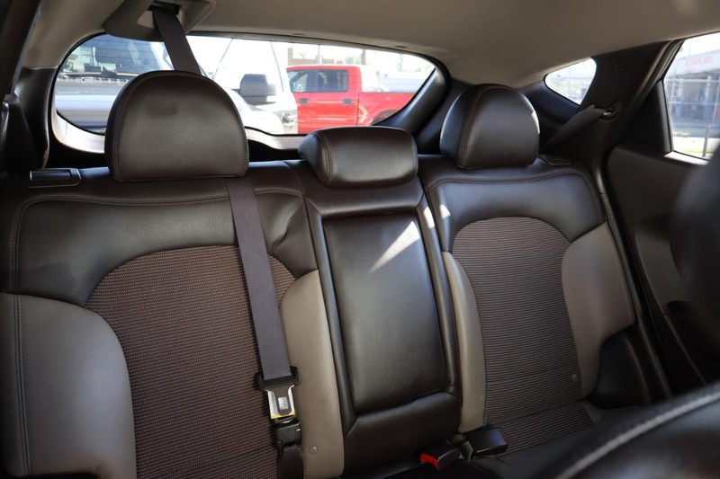 Hyundai Tucson Vehicle Full-screen Gallery Image 21