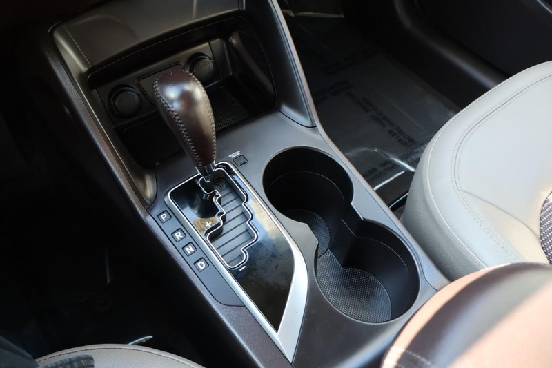 Hyundai Tucson Vehicle Full-screen Gallery Image 31