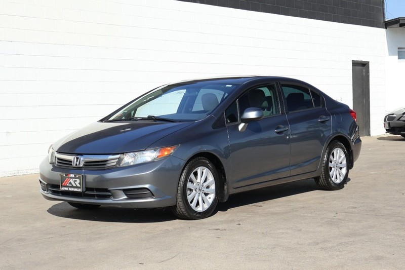 Honda Civic Sedan Vehicle Full-screen Gallery Image 10