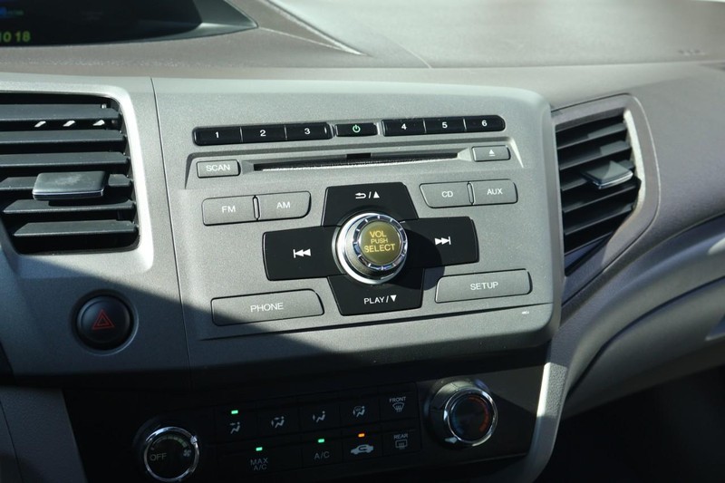 Honda Civic Sedan Vehicle Full-screen Gallery Image 28