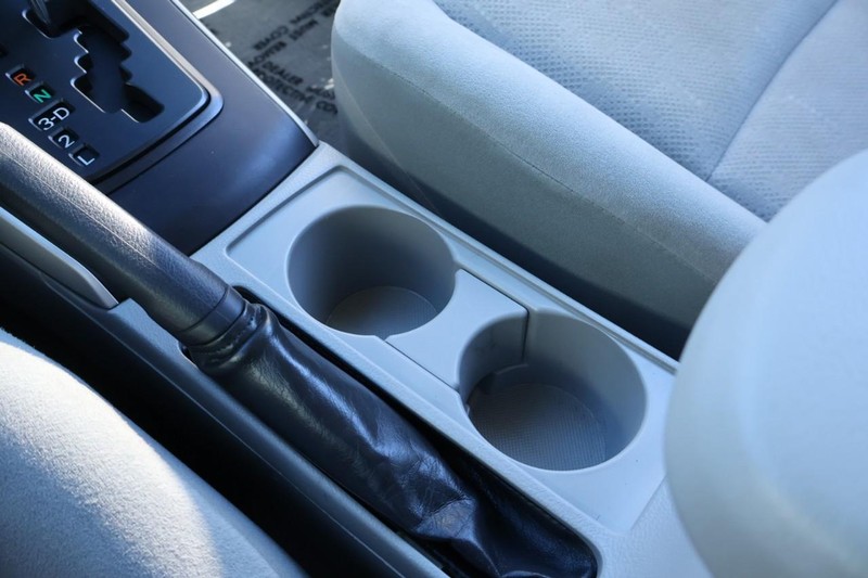 Toyota Corolla Vehicle Full-screen Gallery Image 31