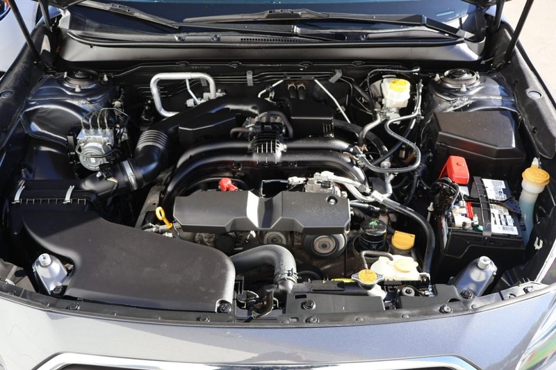 Subaru Outback Vehicle Full-screen Gallery Image 13