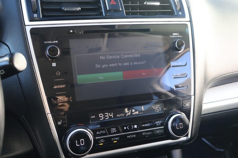 Subaru Outback Vehicle Full-screen Gallery Image 30