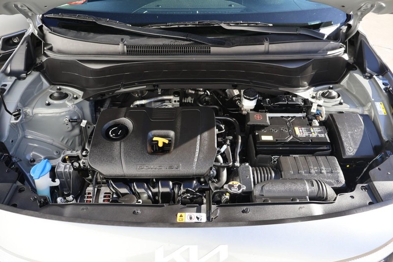 Kia Seltos Vehicle Full-screen Gallery Image 13