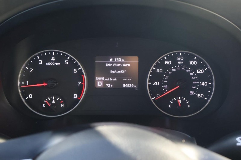 Kia Seltos Vehicle Full-screen Gallery Image 24