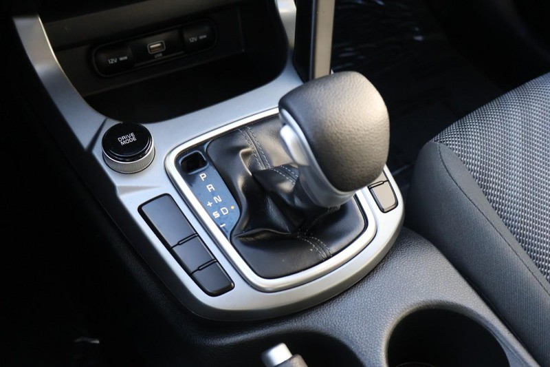 Kia Seltos Vehicle Full-screen Gallery Image 33