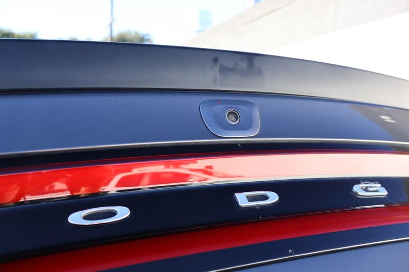 Dodge Charger Vehicle Full-screen Gallery Image 08