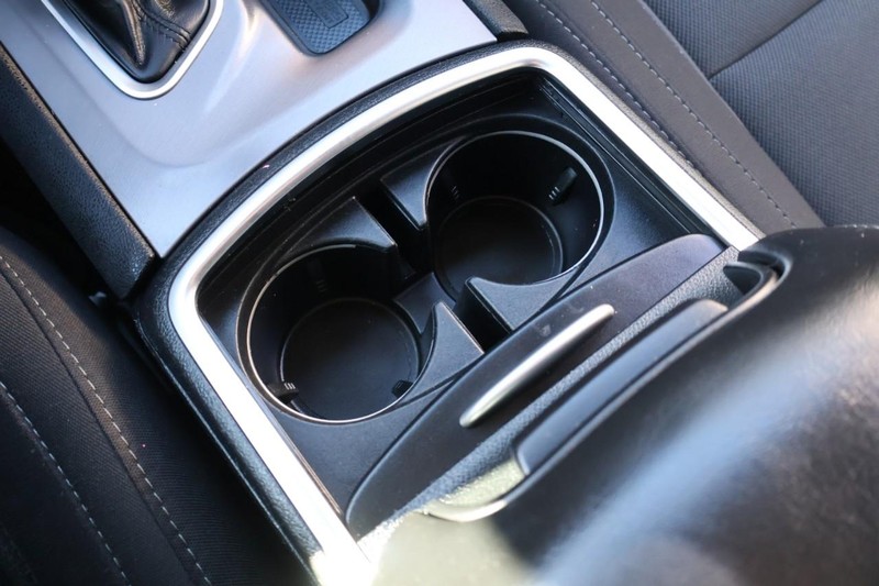 Dodge Charger Vehicle Full-screen Gallery Image 36