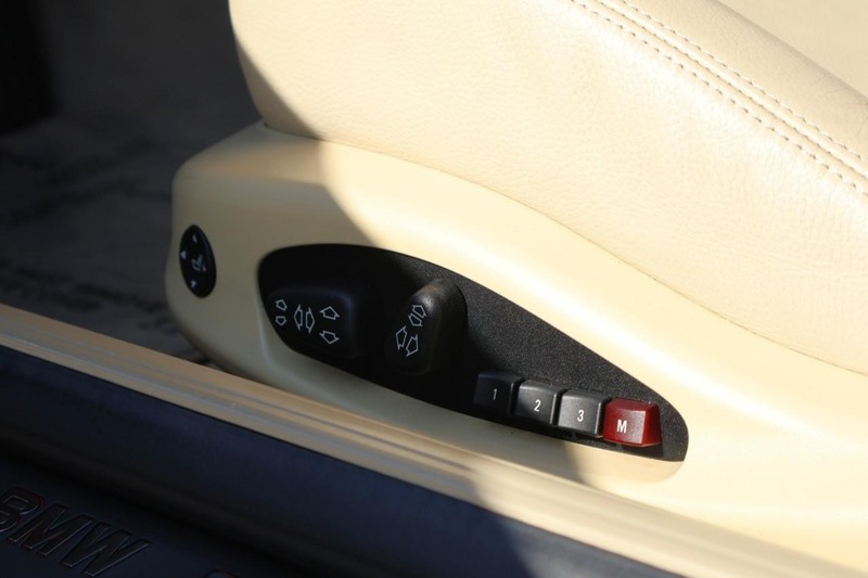 BMW 6 Series Vehicle Full-screen Gallery Image 20