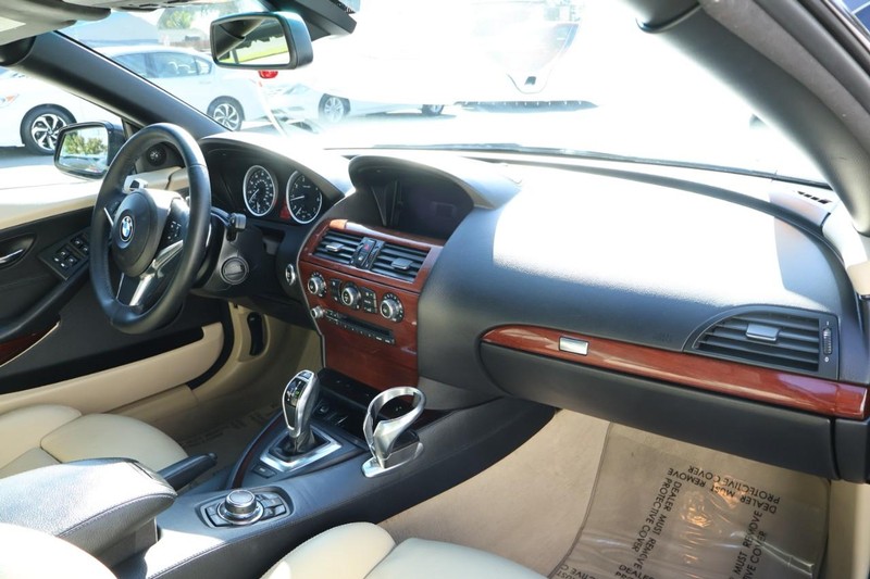 BMW 6 Series Vehicle Full-screen Gallery Image 26