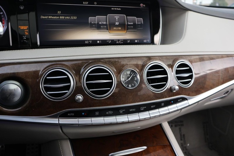 Mercedes-Benz S 63 AMG Vehicle Full-screen Gallery Image 46