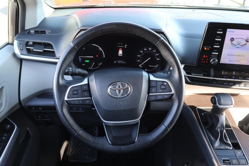 Toyota Sienna Vehicle Full-screen Gallery Image 33