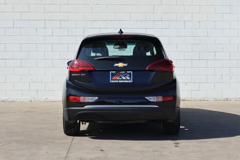 Chevrolet Bolt EV Vehicle Full-screen Gallery Image 06