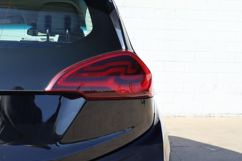 Chevrolet Bolt EV Vehicle Full-screen Gallery Image 07