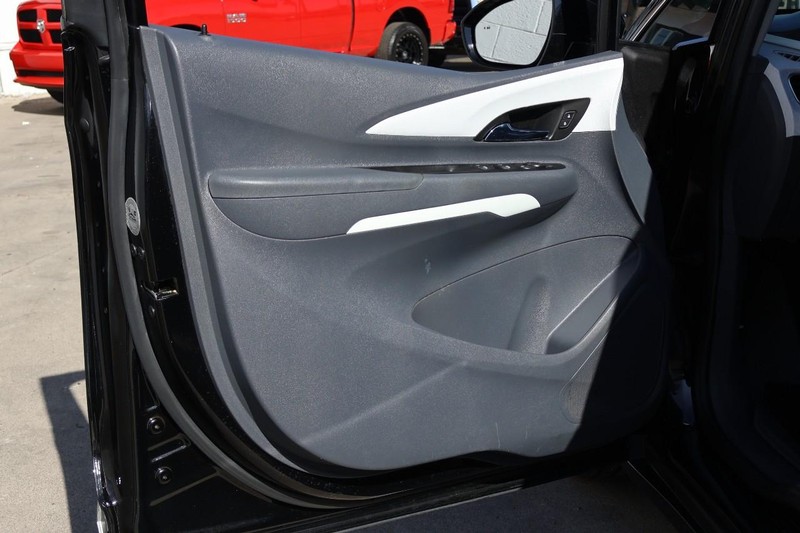 Chevrolet Bolt EV Vehicle Full-screen Gallery Image 15