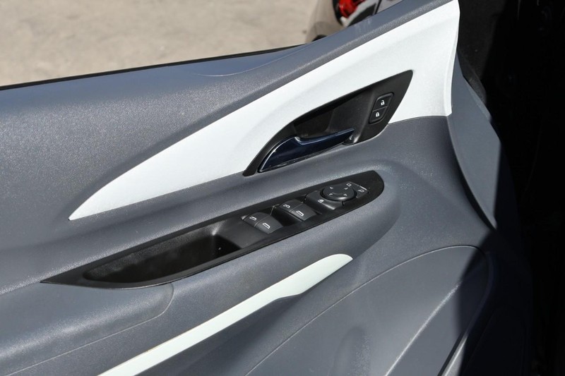 Chevrolet Bolt EV Vehicle Full-screen Gallery Image 16
