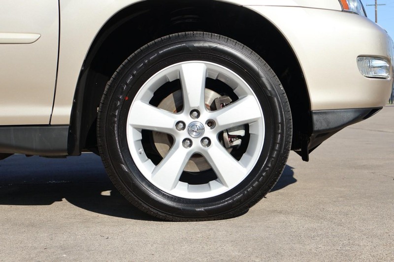 Lexus RX 350 Vehicle Full-screen Gallery Image 12