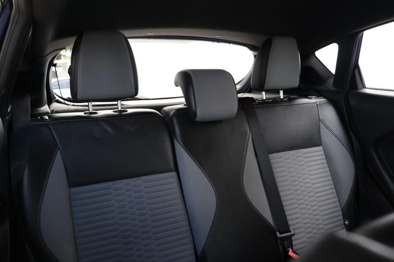 Ford Fiesta Hatchback Vehicle Full-screen Gallery Image 21