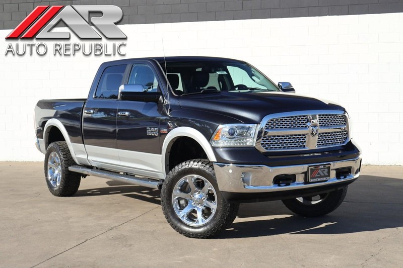Ram 1500 Vehicle Full-screen Gallery Image 01