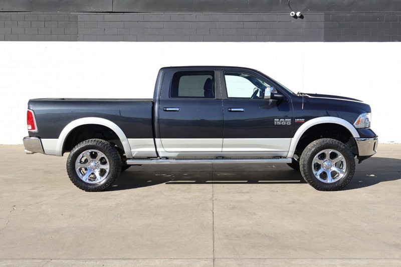 Ram 1500 Vehicle Full-screen Gallery Image 04