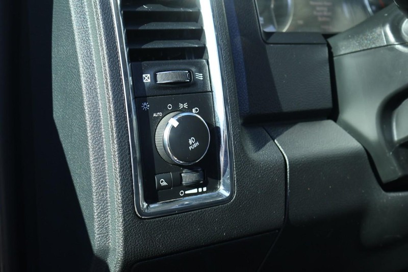 Ram 1500 Vehicle Full-screen Gallery Image 20