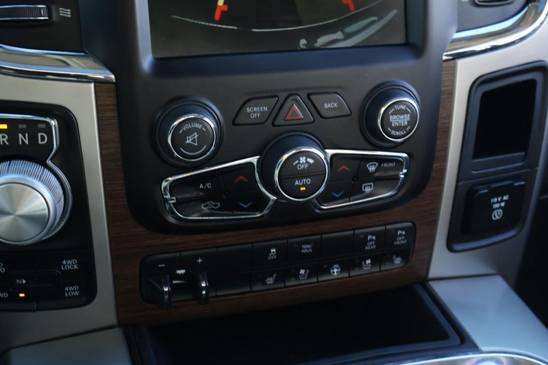 Ram 1500 Vehicle Full-screen Gallery Image 42