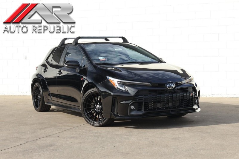 Toyota GR Corolla Vehicle Full-screen Gallery Image 01