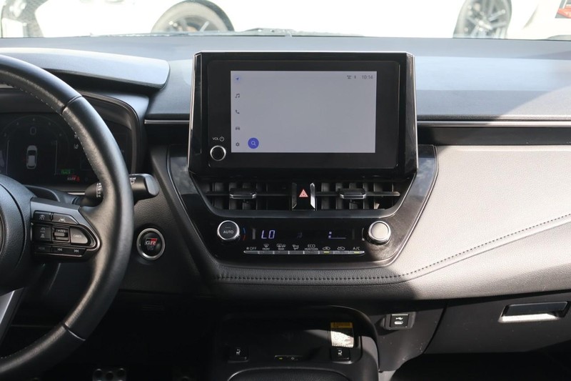 Toyota GR Corolla Vehicle Full-screen Gallery Image 32