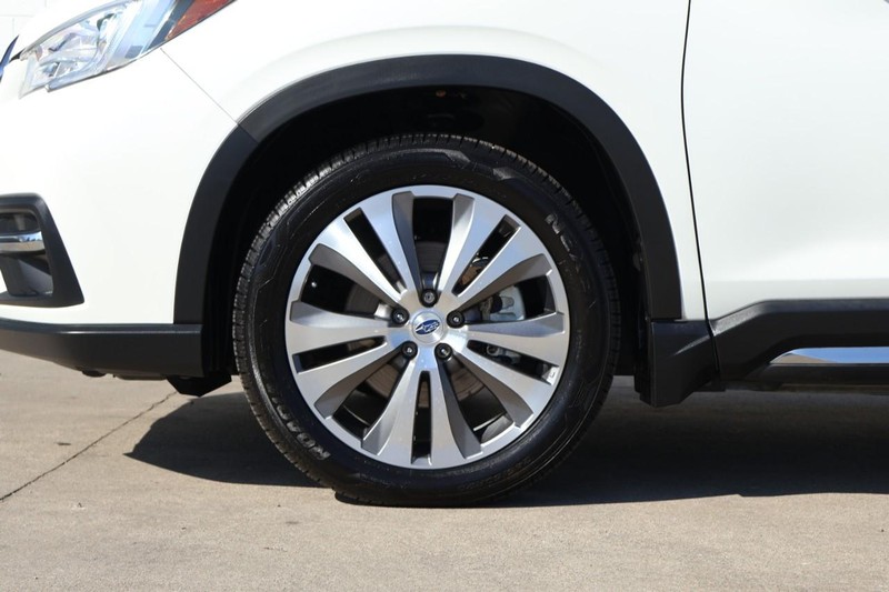 Subaru Ascent Vehicle Full-screen Gallery Image 15