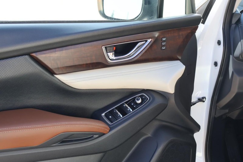 Subaru Ascent Vehicle Full-screen Gallery Image 17