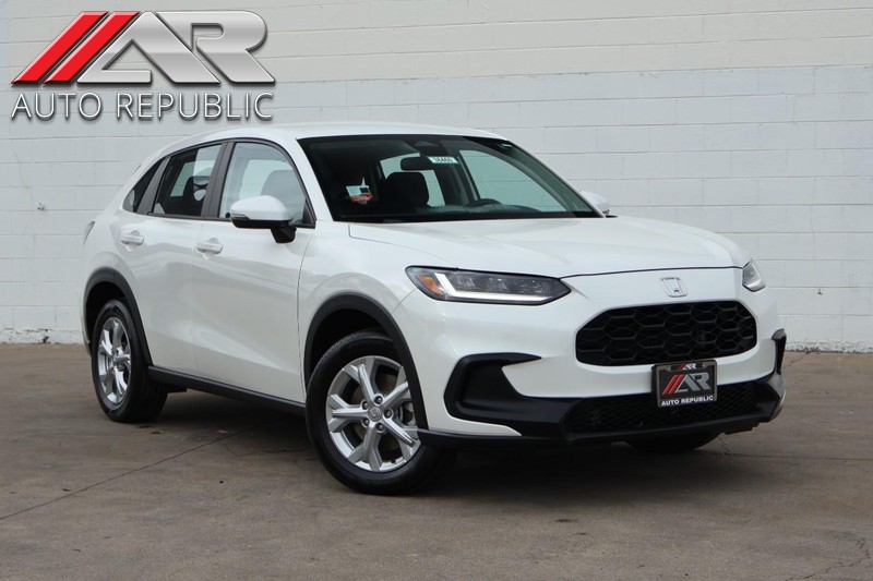 Honda HR-V Vehicle Full-screen Gallery Image 01