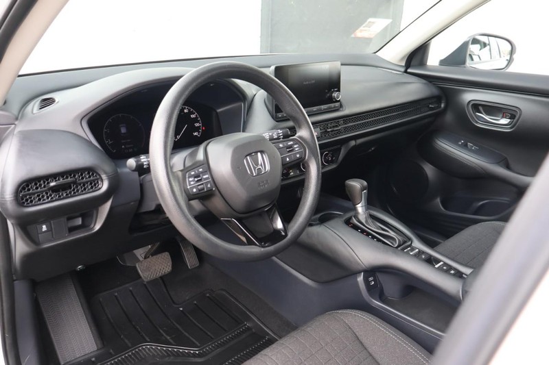 Honda HR-V Vehicle Full-screen Gallery Image 17