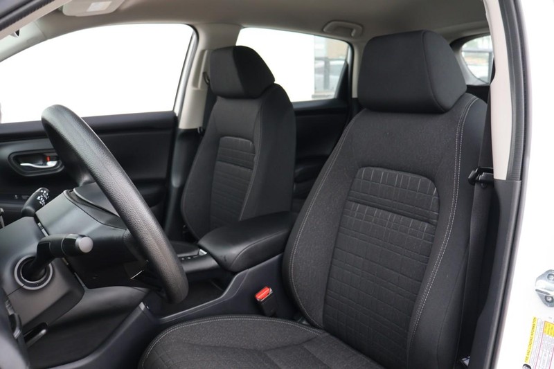 Honda HR-V Vehicle Full-screen Gallery Image 18