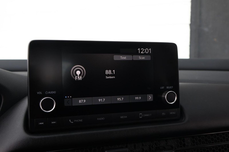 Honda HR-V Vehicle Full-screen Gallery Image 30