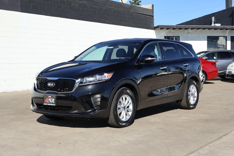 Kia Sorento Vehicle Full-screen Gallery Image 12