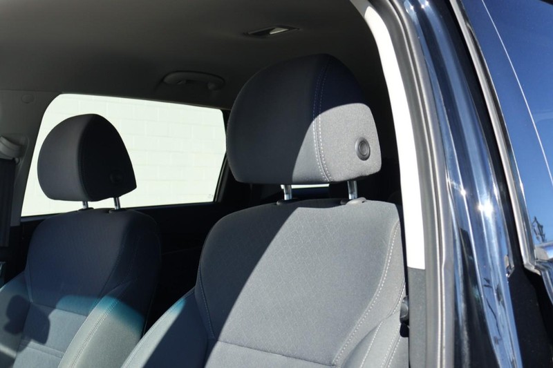 Kia Sorento Vehicle Full-screen Gallery Image 19